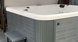 Hot tub with cover off