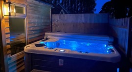 Outdoor Hot Tub
