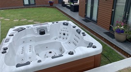 Hot tub in garden