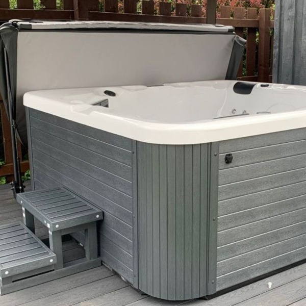 Bahia 7 Person Hot Tub 