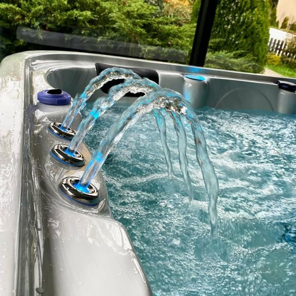 Bahia 7 Person Hot Tub 