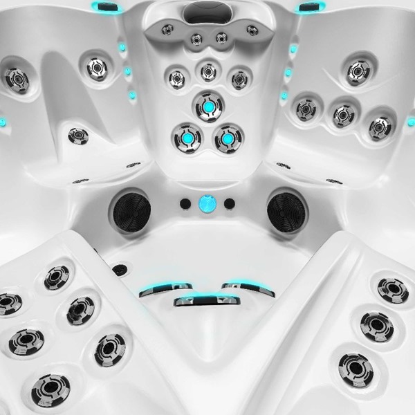 London 6-7 Person Hot Tub 