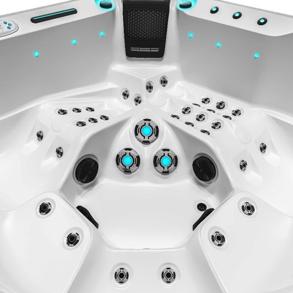 London 6-7 Person Hot Tub 